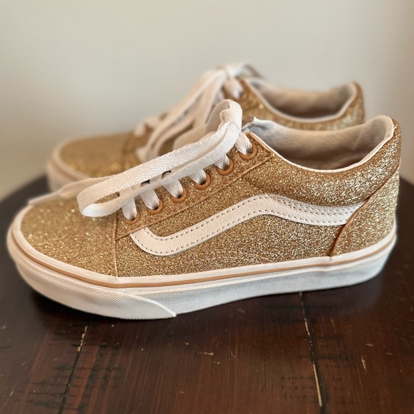 Kids Vans - Picture 6 of 9